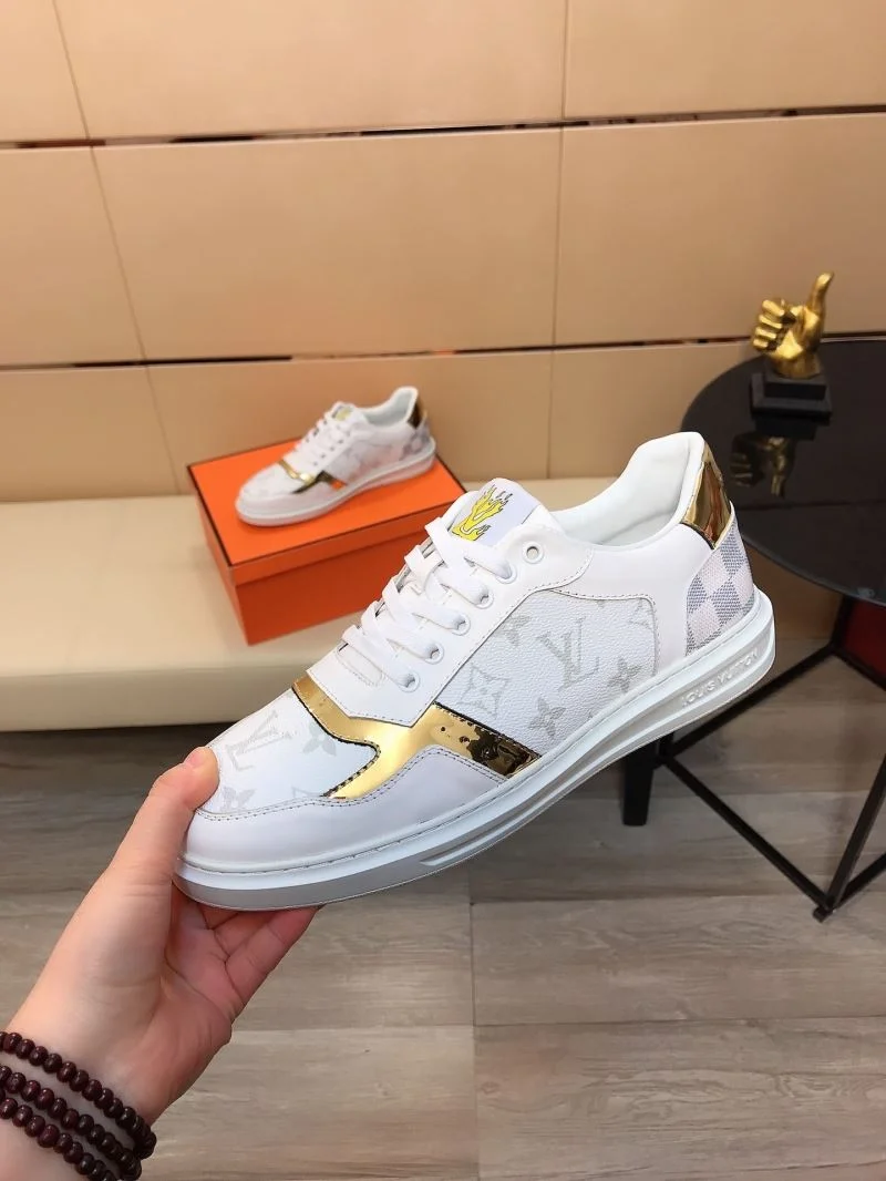 Sleek Louis Vuitton Low Shoes 30780