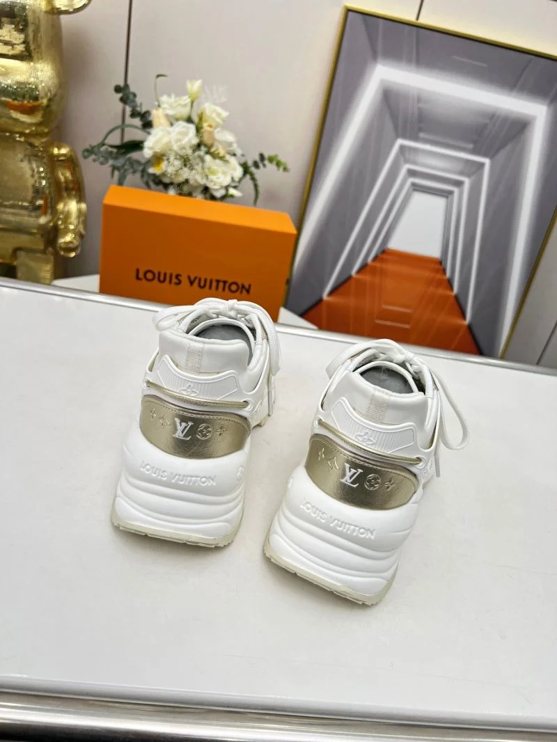 Louis Vuitton Low Shoes Refined 30775