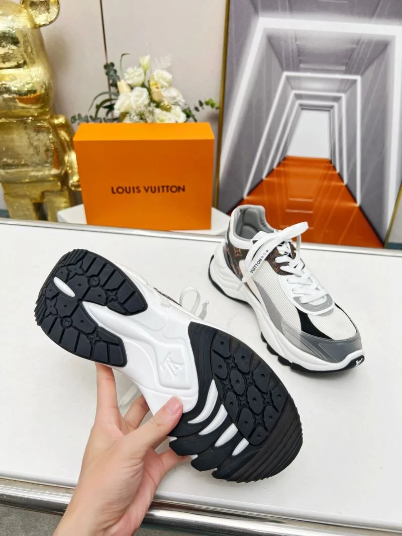 Louis Vuitton Low Shoes EasyCare 30750