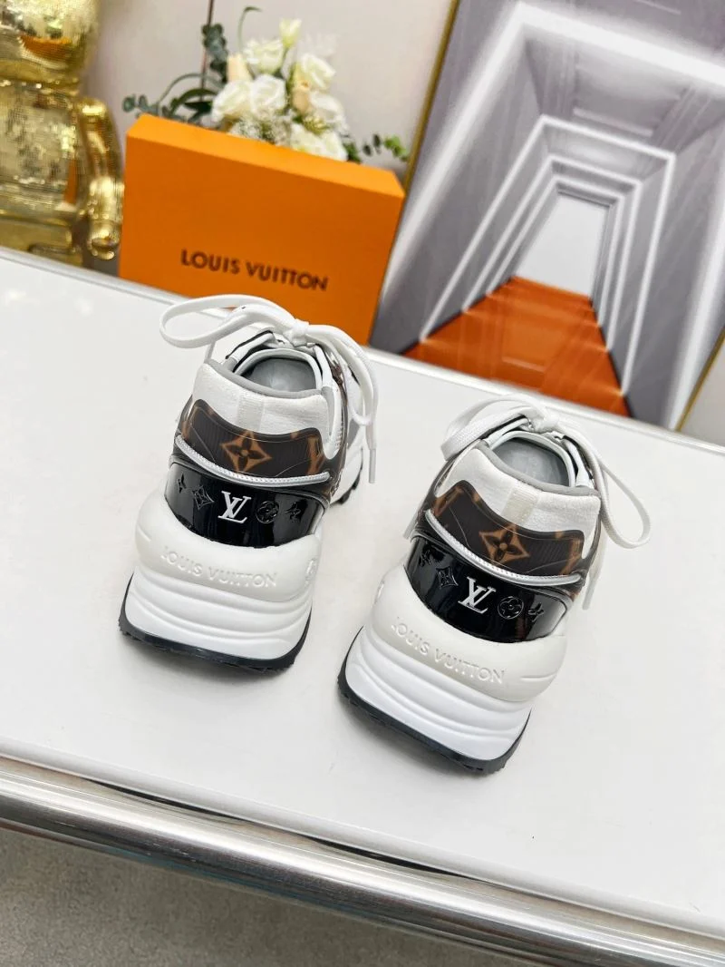 Louis Vuitton Low Shoes EasyCare 30750