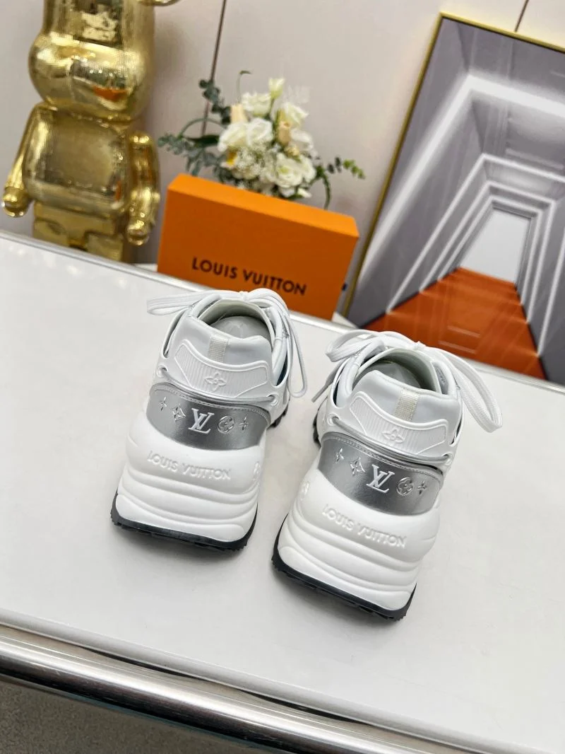 WellDesigned Louis Vuitton Low Shoes 30749