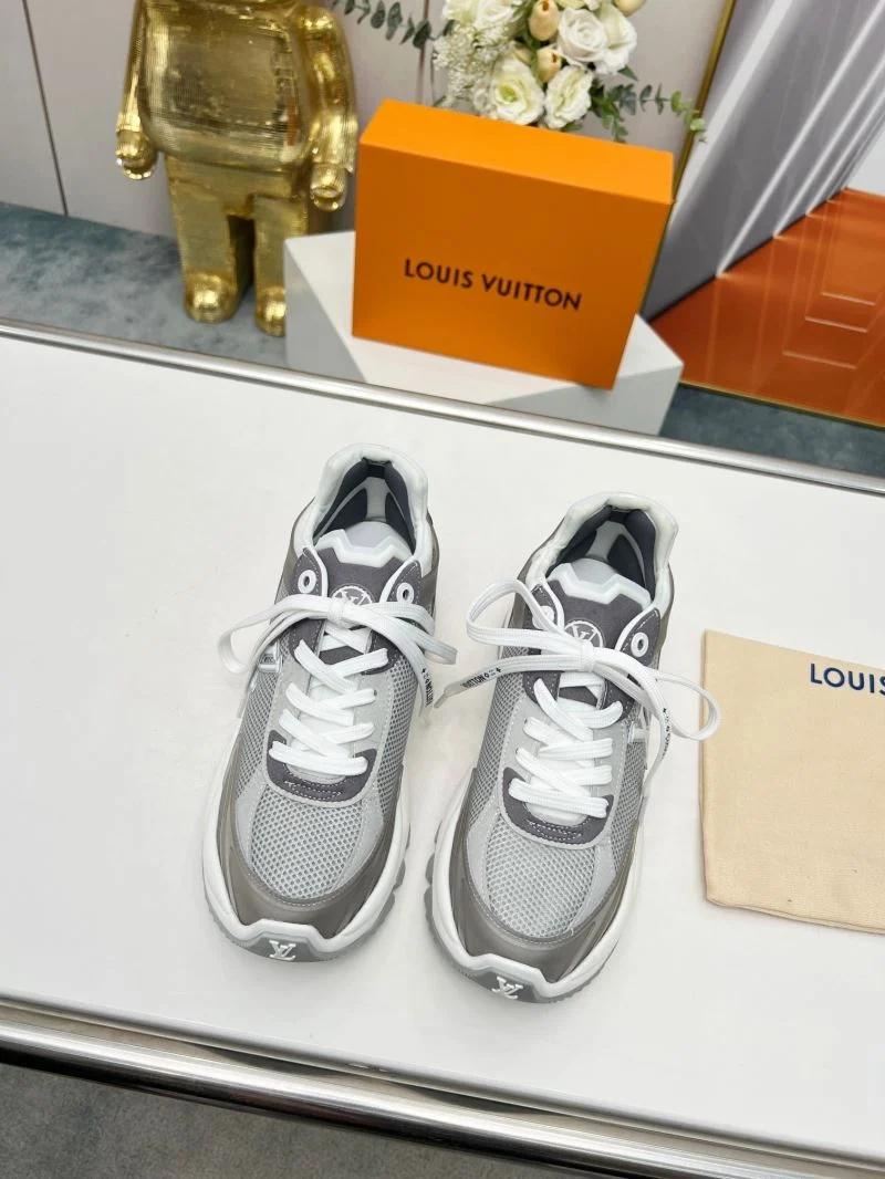 Unisex Louis Vuitton Low Shoes 30745