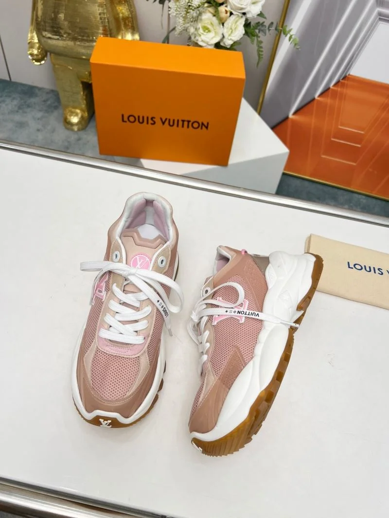 UrbanChic Louis Vuitton Low Shoes 30752