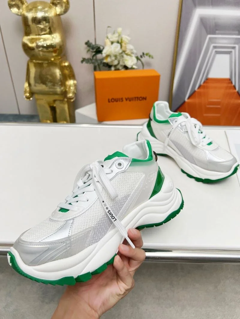 Louis Vuitton Low Shoes Classic 30763