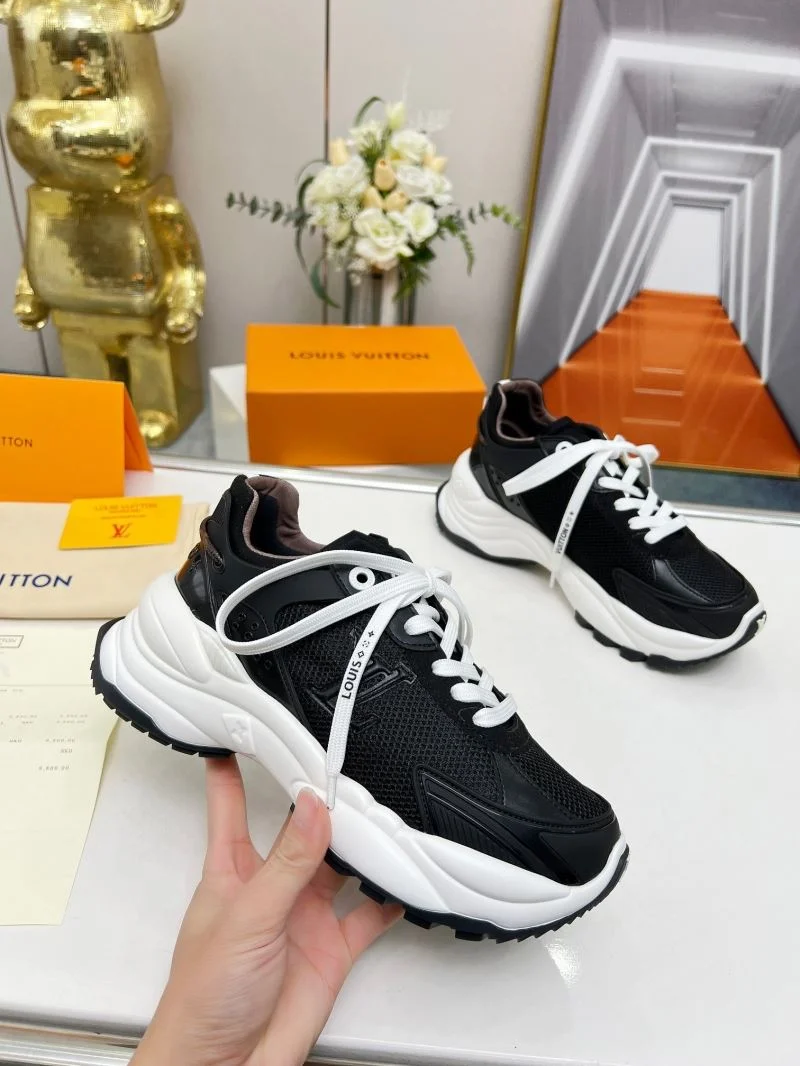 Comfortable Louis Vuitton Low Shoes 30758