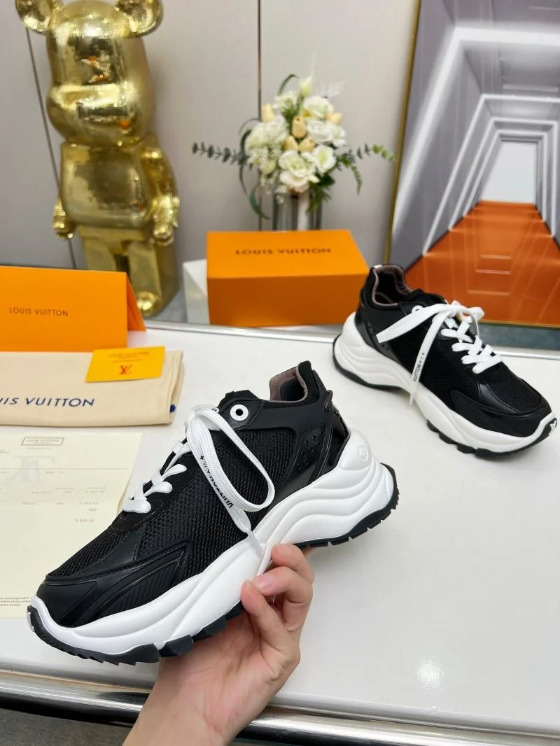 Comfortable Louis Vuitton Low Shoes 30758