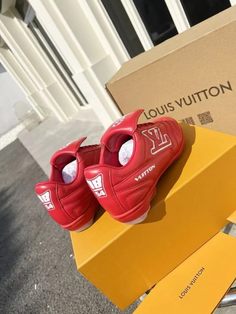 Seasonal Louis Vuitton Low Shoes 30770