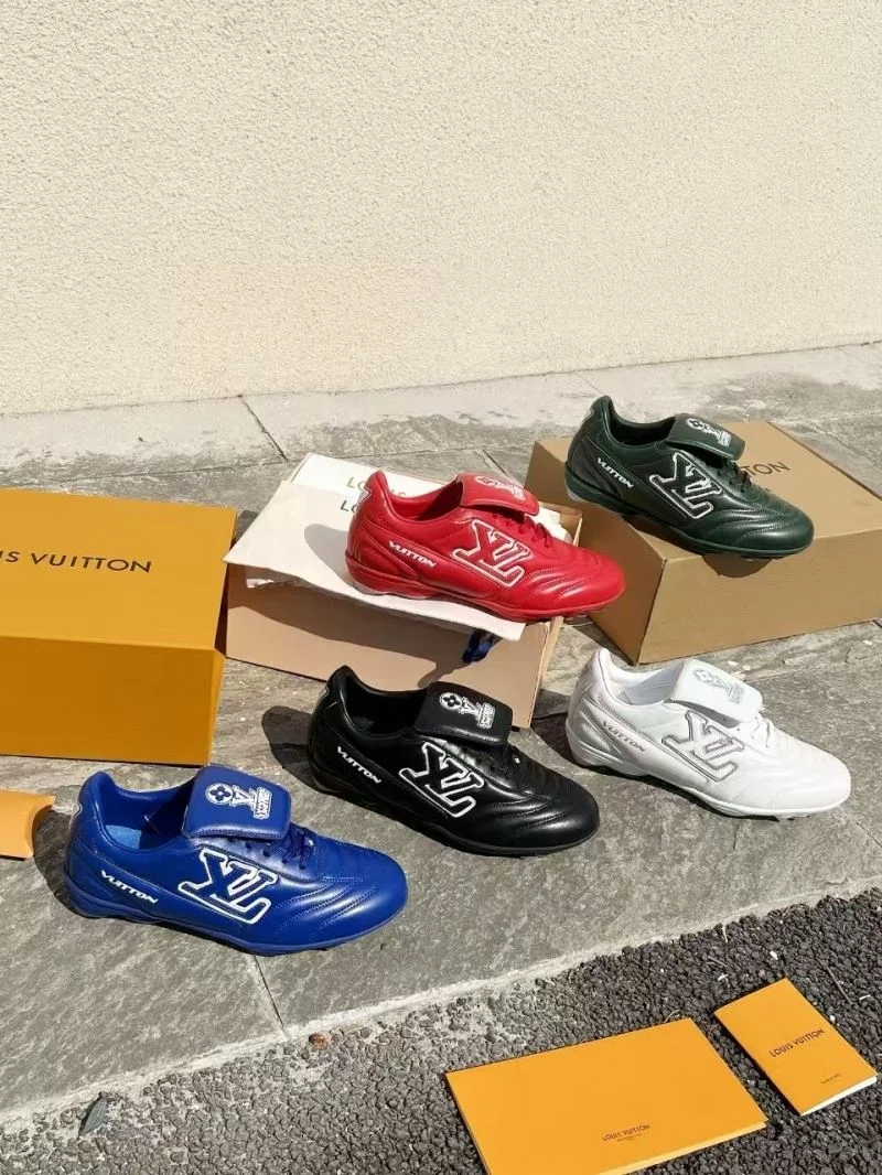Seasonal Louis Vuitton Low Shoes 30770