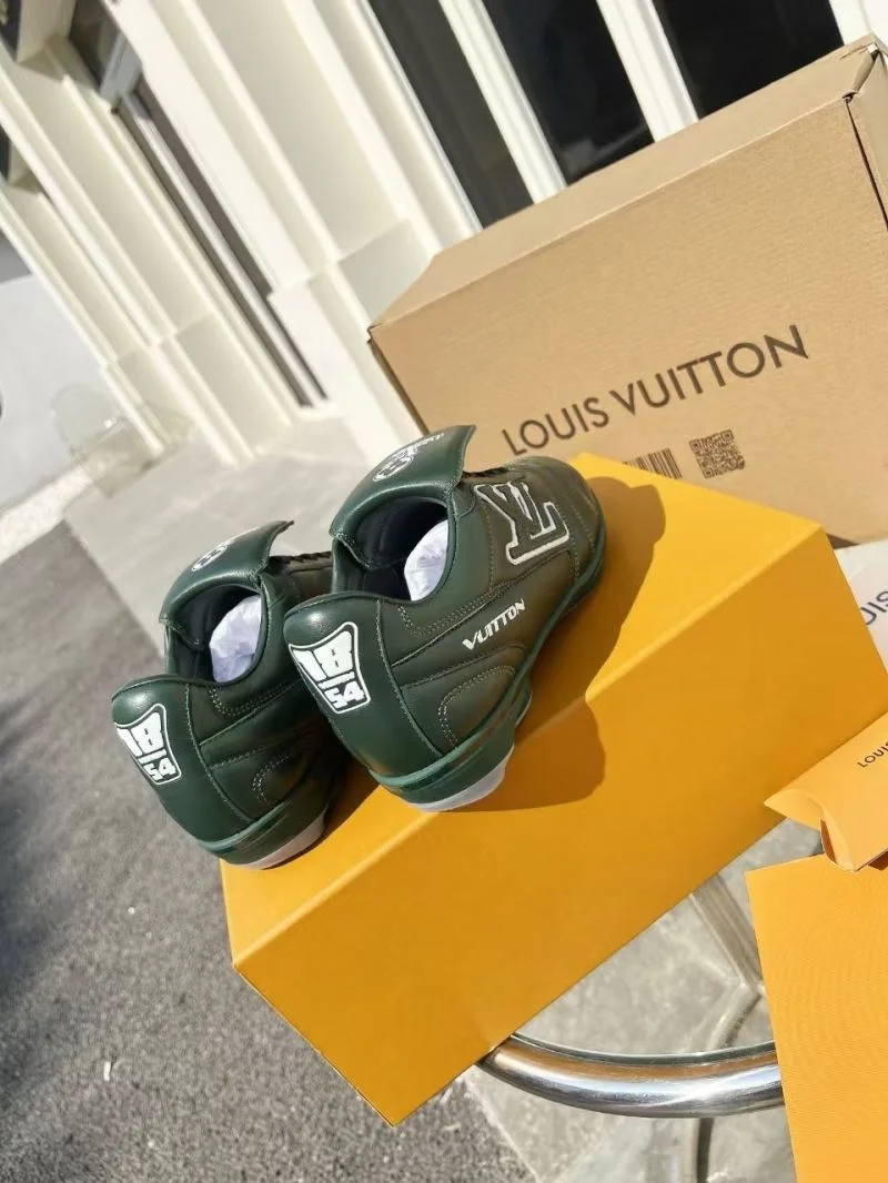 Louis Vuitton Low Shoes UrbanChic 30756