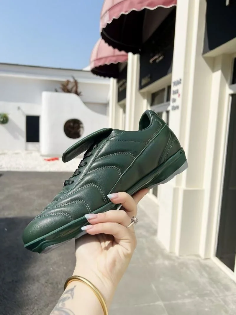 Louis Vuitton Low Shoes UrbanChic 30756