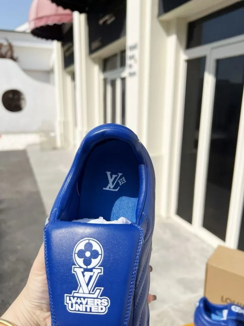 Compact Louis Vuitton Low Shoes 30766