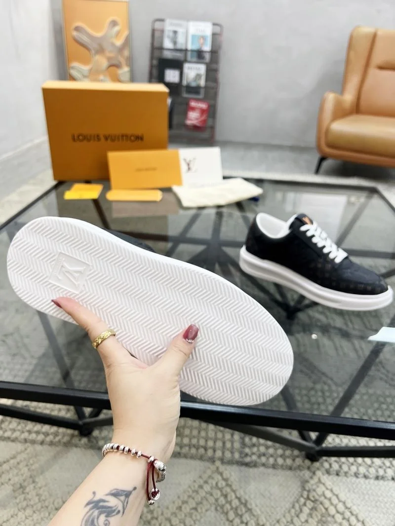 Louis Vuitton Low Shoes Premium 30768