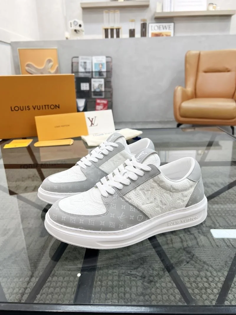 Chic Louis Vuitton Low Shoes 30767