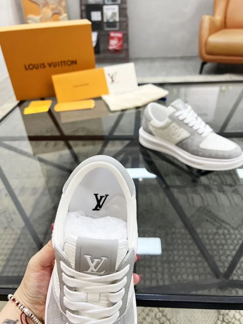 Chic Louis Vuitton Low Shoes 30767