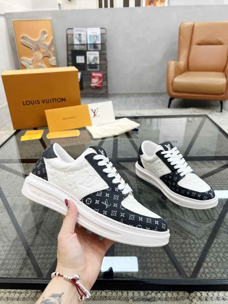 WrinkleFree Louis Vuitton Low Shoes 30769