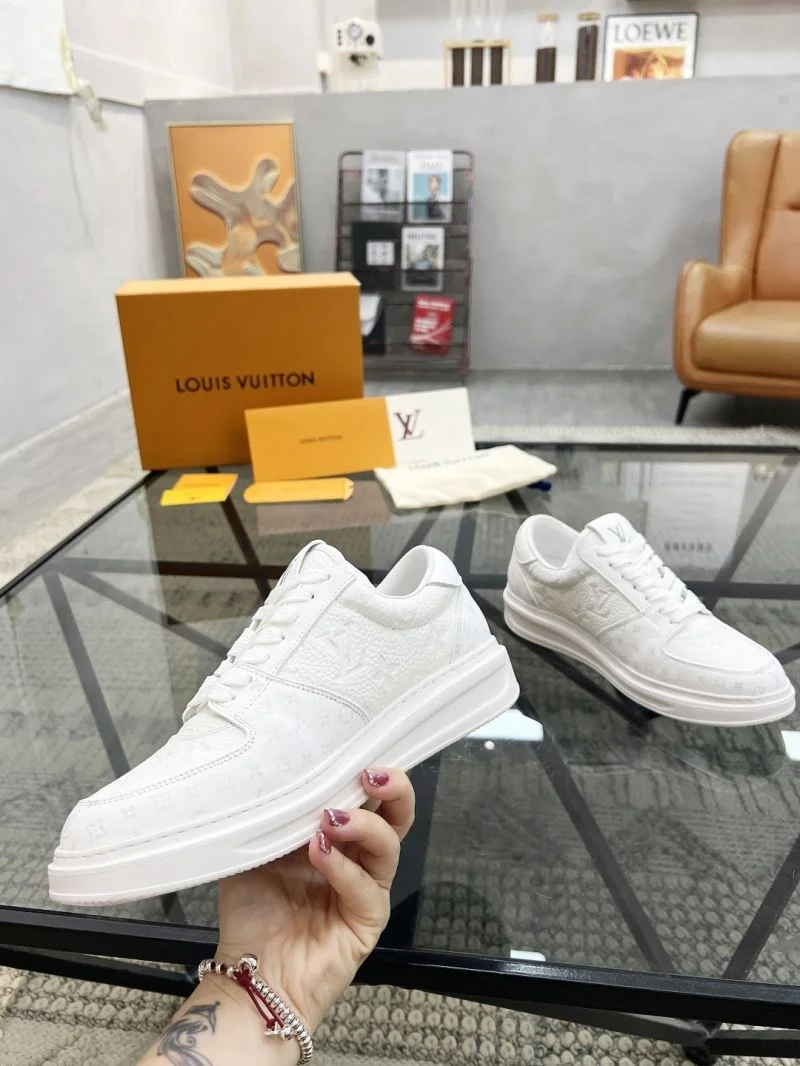 WrinkleFree Louis Vuitton Low Shoes 30771
