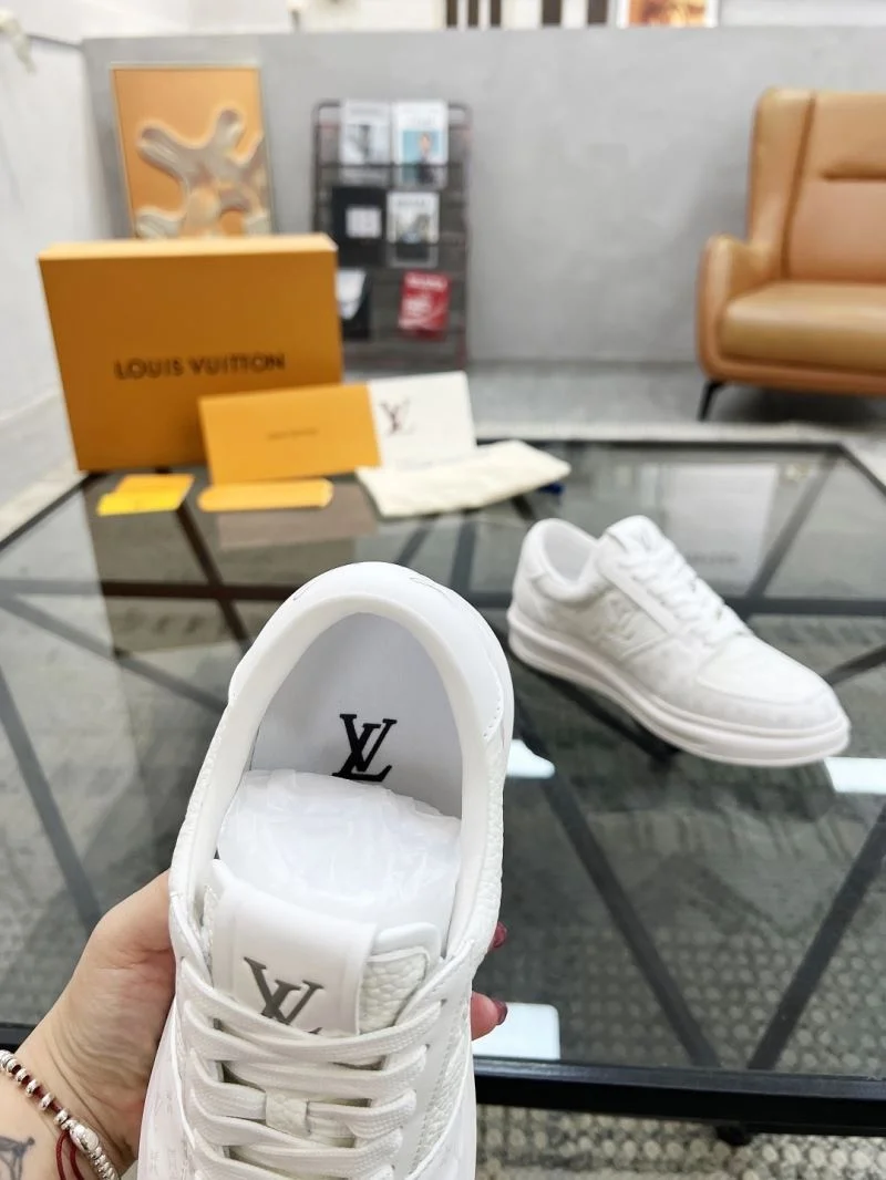 WrinkleFree Louis Vuitton Low Shoes 30771