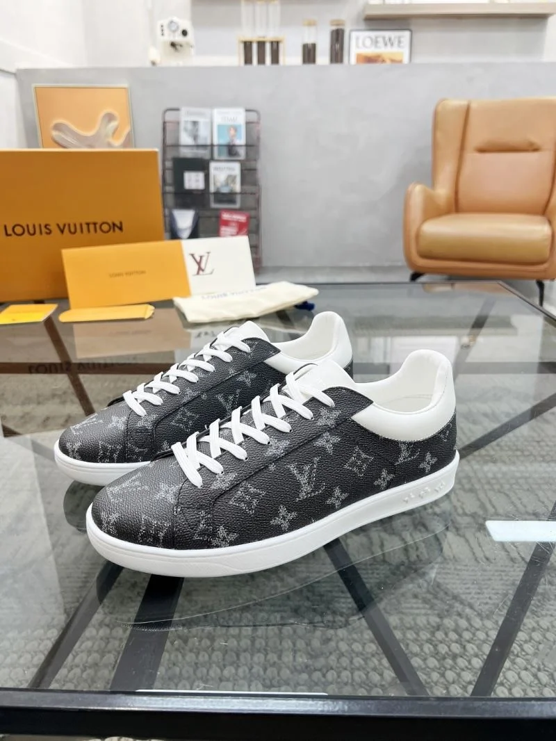 Comfortable Louis Vuitton Low Shoes 30765