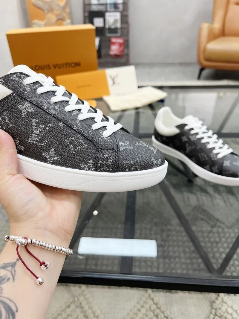 Comfortable Louis Vuitton Low Shoes 30765