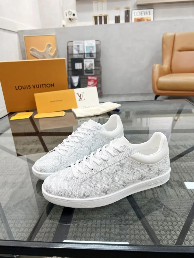 Louis Vuitton Low Shoes OdorResistant 30757