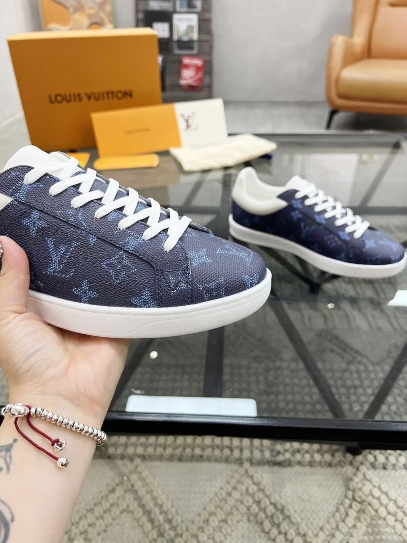 Comfortable Louis Vuitton Low Shoes 30742