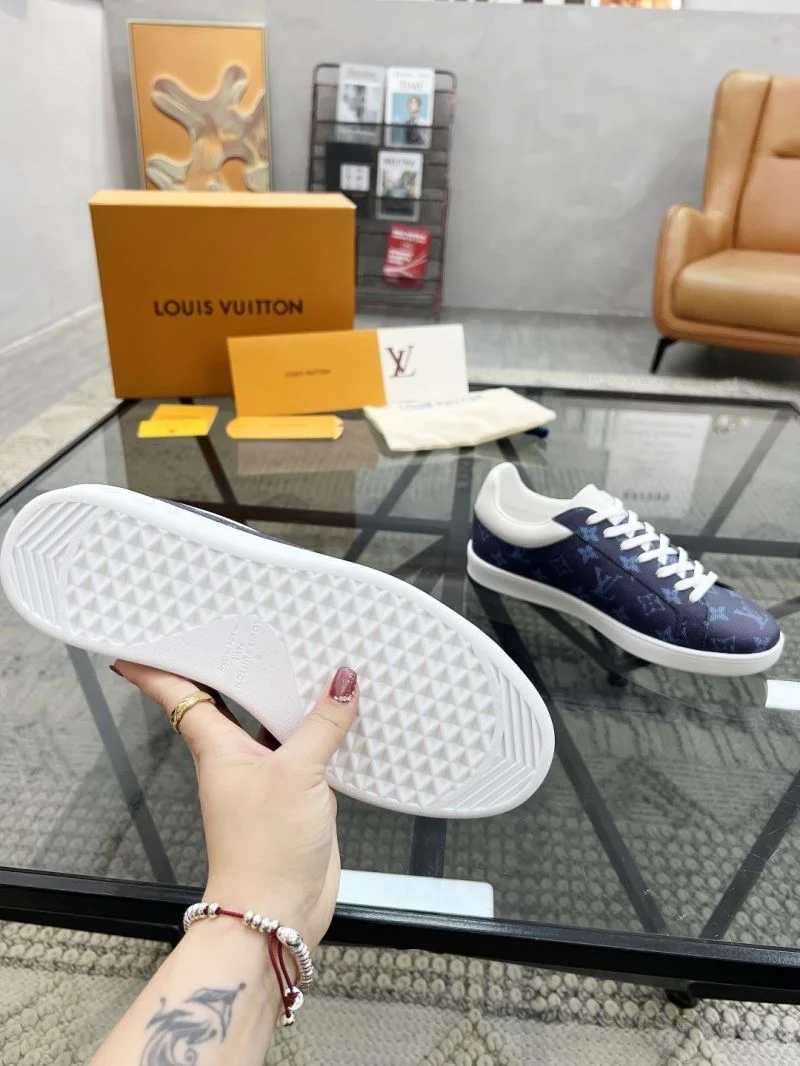 Comfortable Louis Vuitton Low Shoes 30742