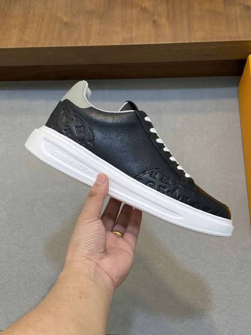 Louis Vuitton Low Shoes Reliable 30744