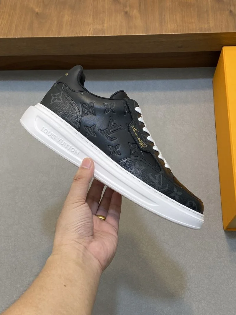 Louis Vuitton Low Shoes Compact 30751