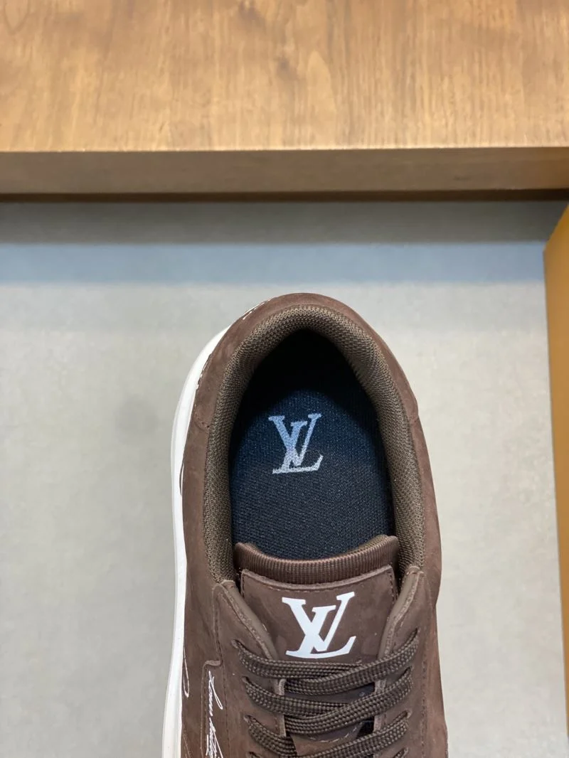 Tailored Louis Vuitton Low Shoes 30747