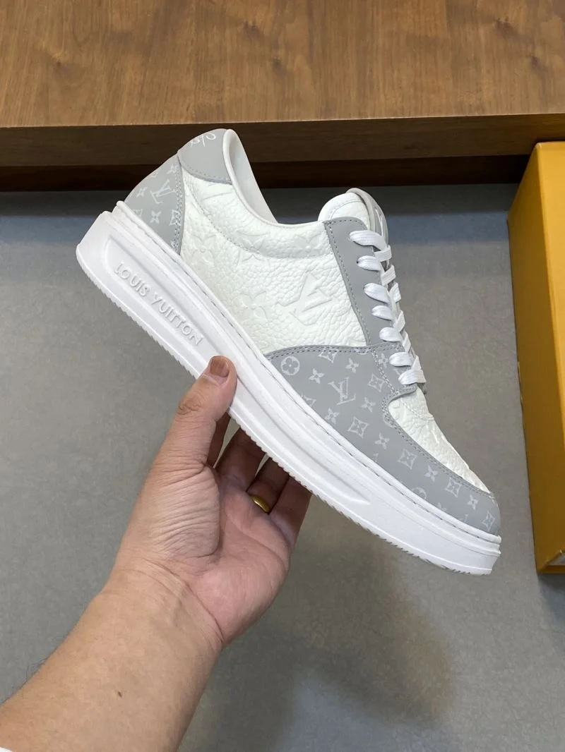 Louis Vuitton Low Shoes WellDesigned 30739