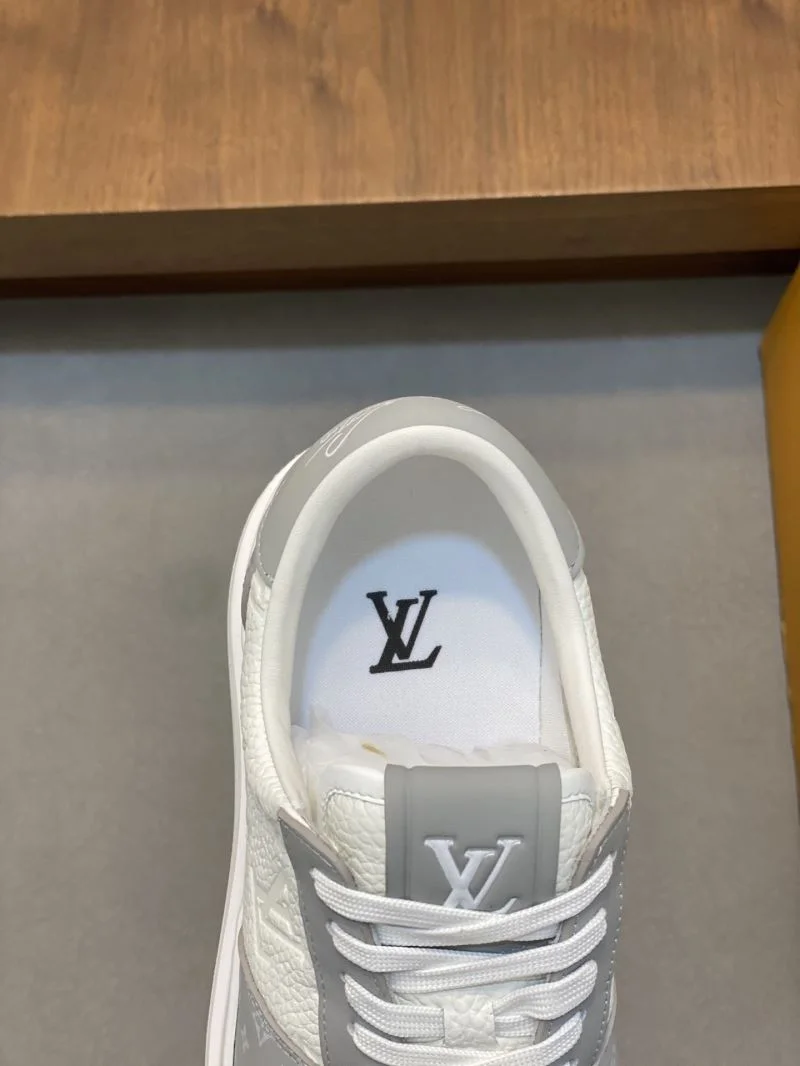 Louis Vuitton Low Shoes WellDesigned 30739