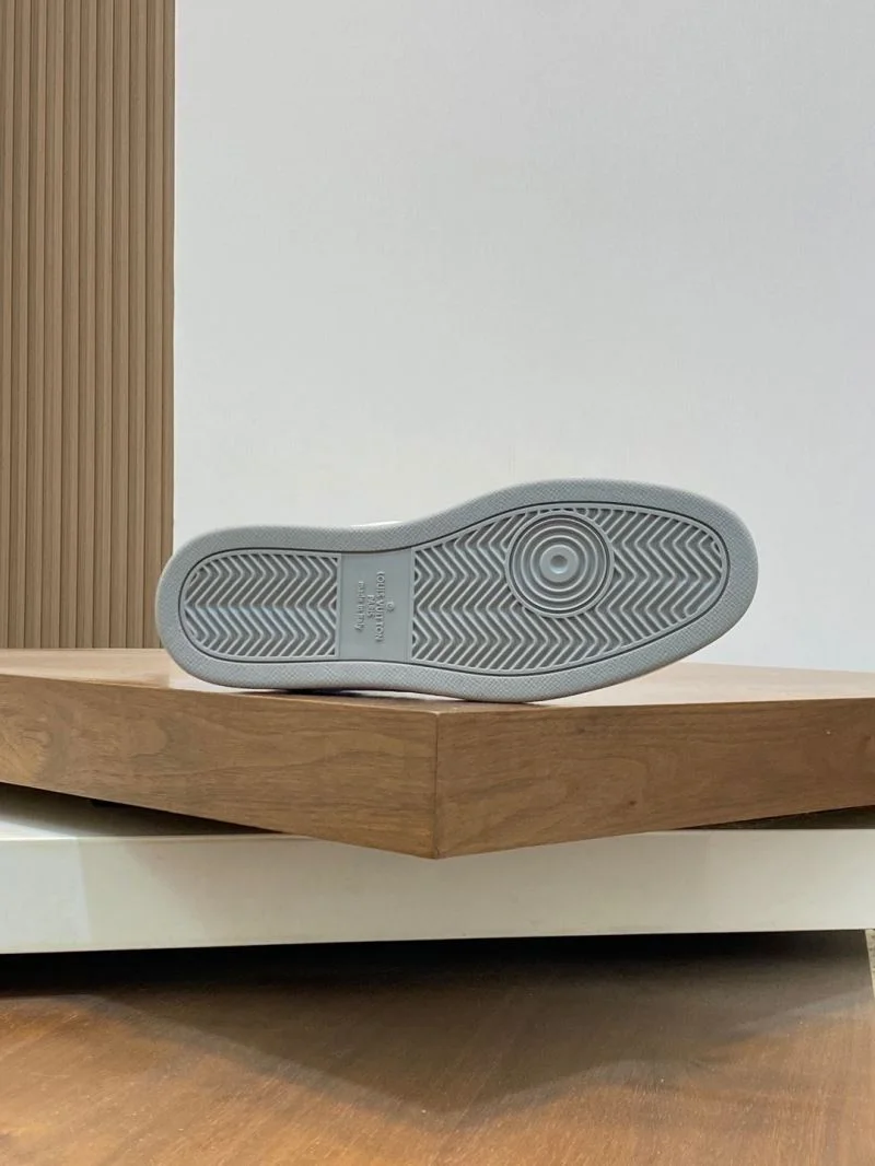 OnTrend Louis Vuitton Low Shoes 30735