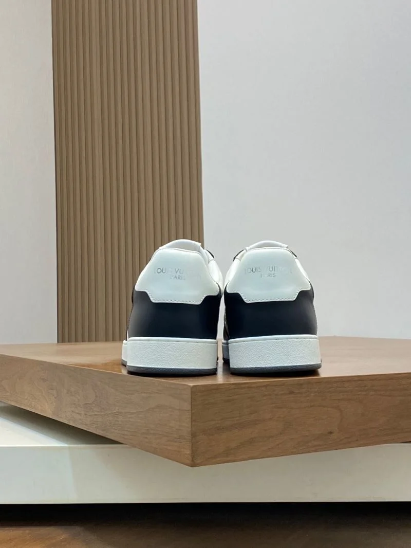 Neat Louis Vuitton Low Shoes 30733