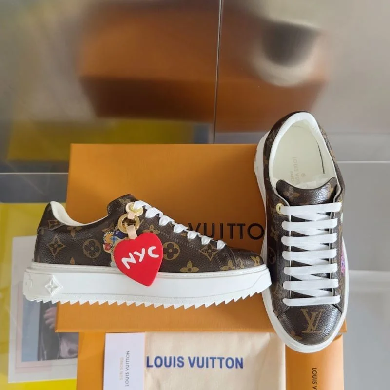 SunProtective Louis Vuitton Low Shoes 31646