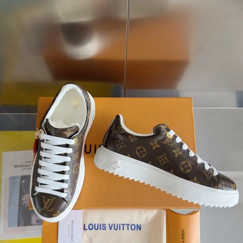 SunProtective Louis Vuitton Low Shoes 31646