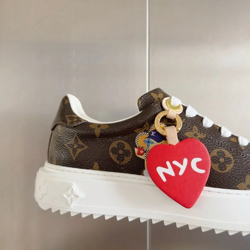 SunProtective Louis Vuitton Low Shoes 31646