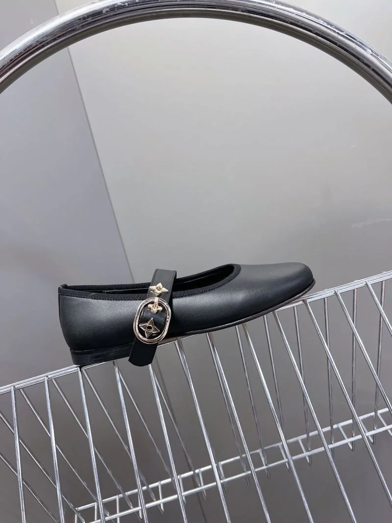 Louis Vuitton Low Shoes Colorful 31643