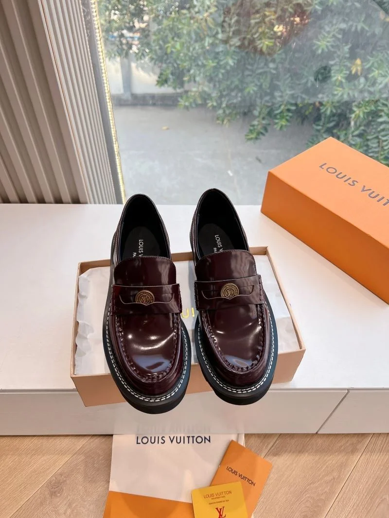 HighPerformance Louis Vuitton Low Shoes 31642