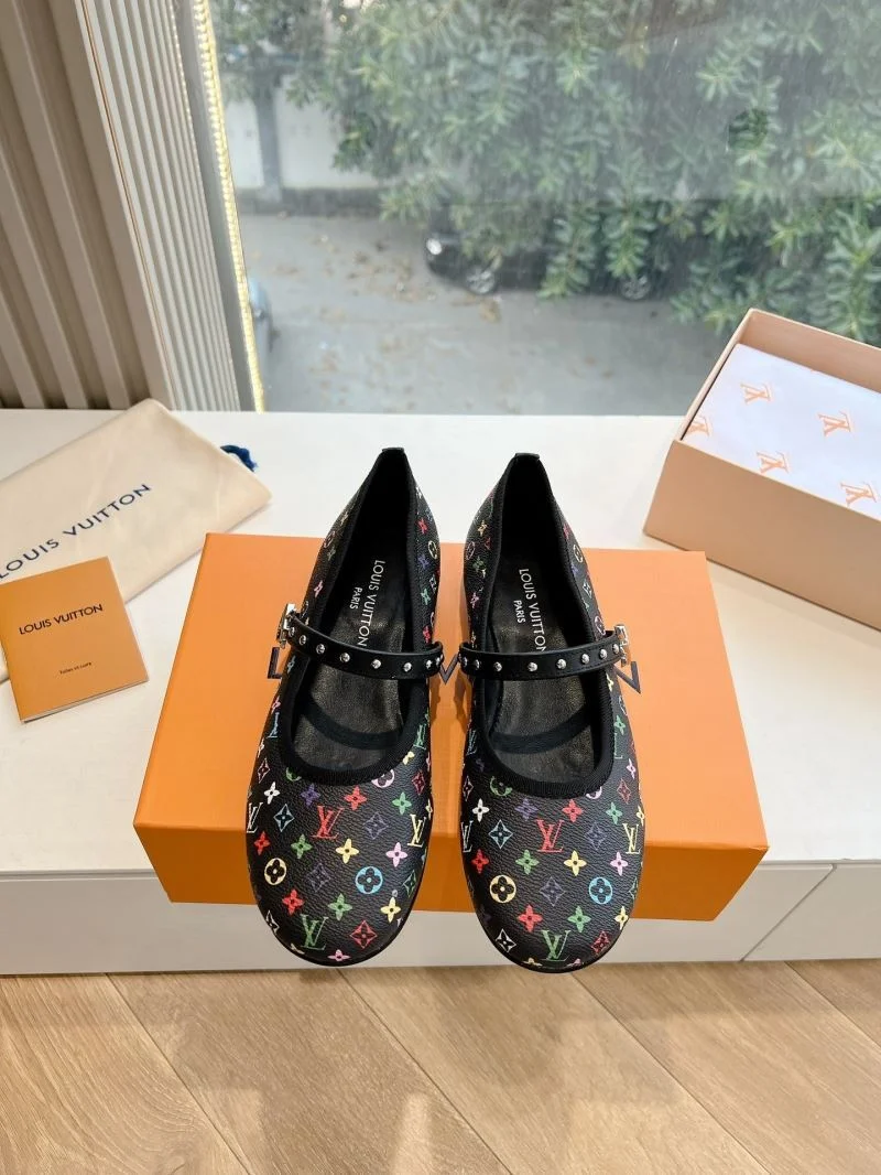 Louis Vuitton Low Shoes Sustainable 31635