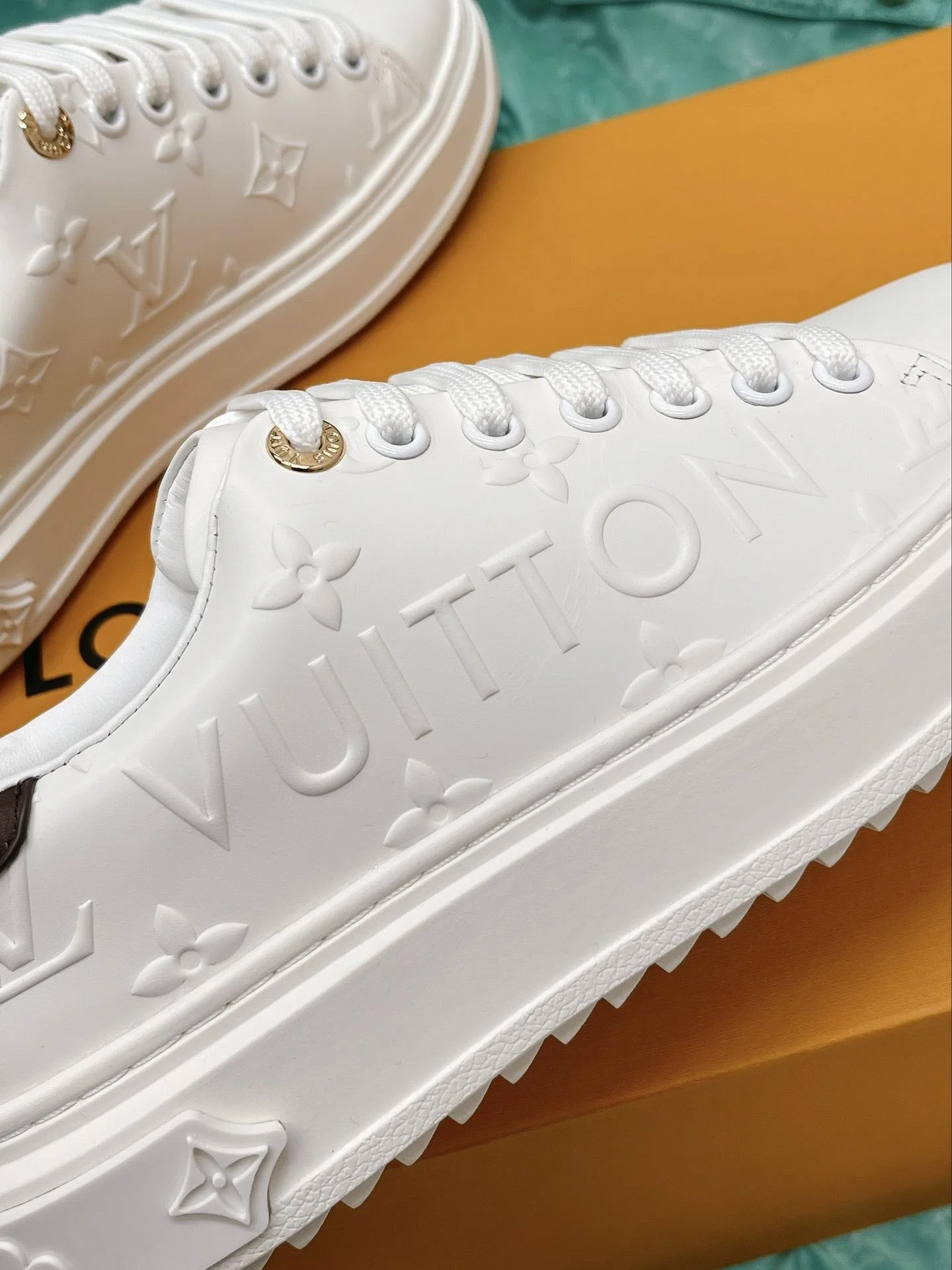 Louis Vuitton Low Shoes Popular 31630