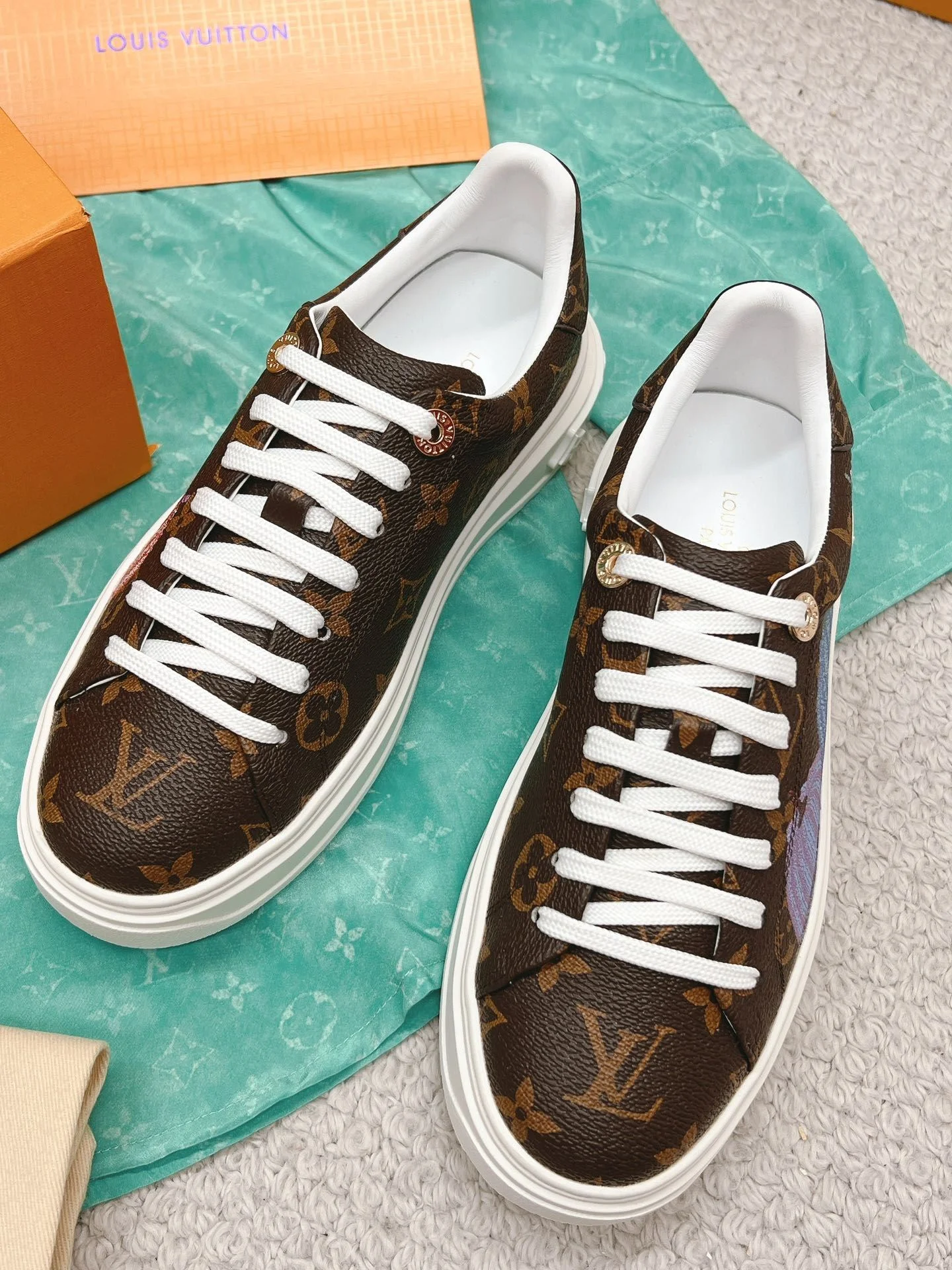 Louis Vuitton Low Shoes OdorResistant 31634