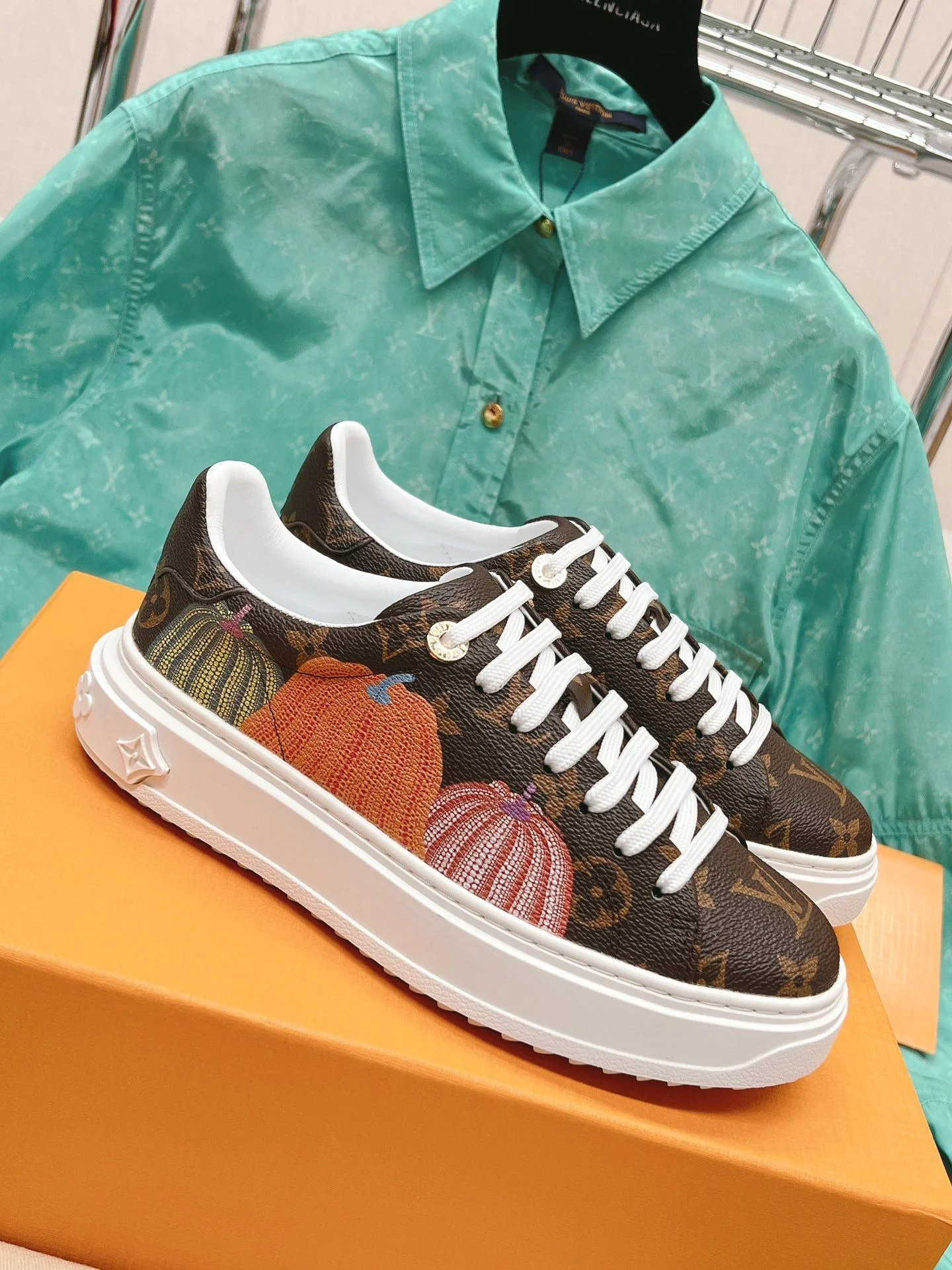 Louis Vuitton Low Shoes OdorResistant 31634