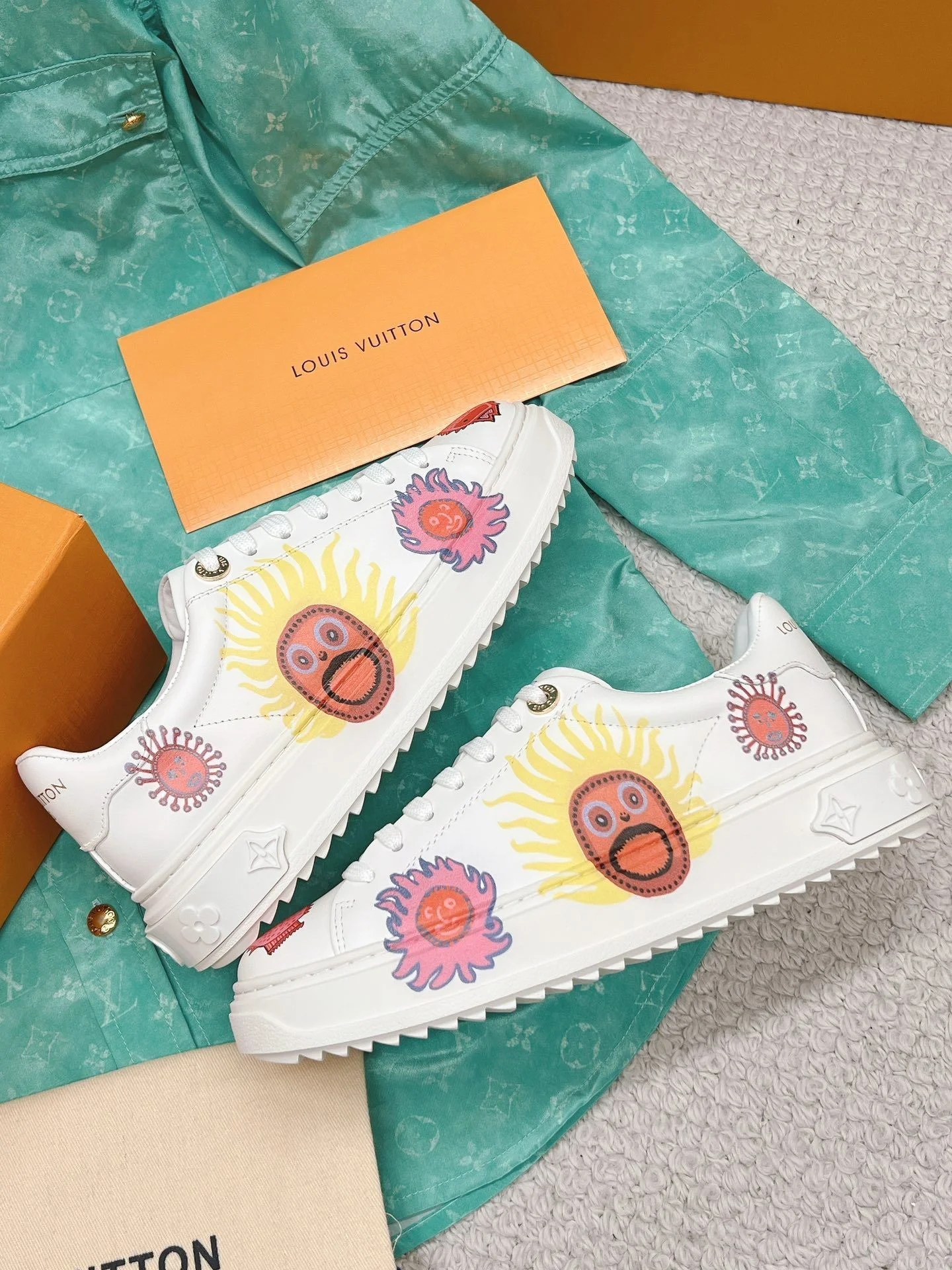 Contemporary Louis Vuitton Low Shoes 31627