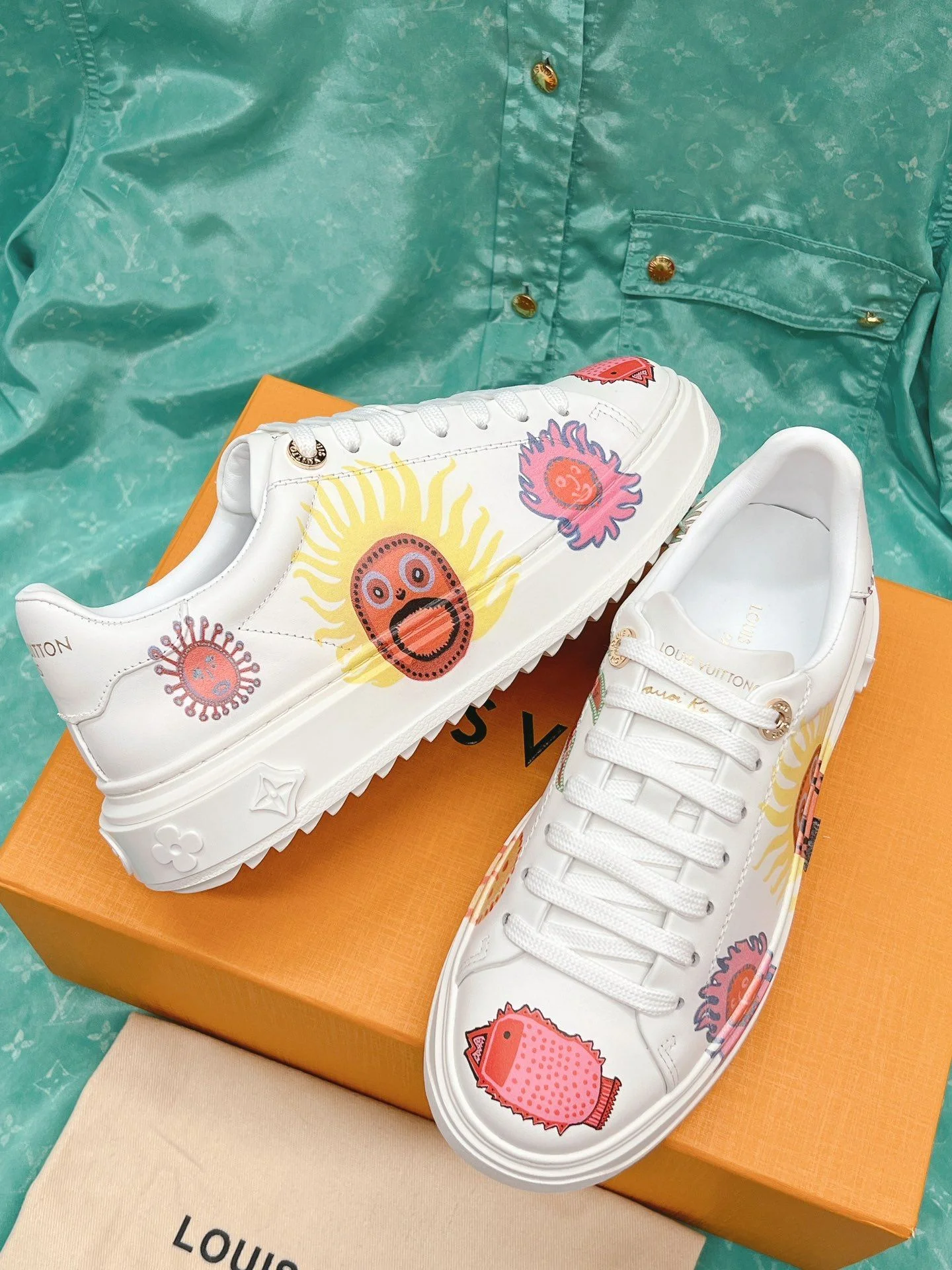 Contemporary Louis Vuitton Low Shoes 31627