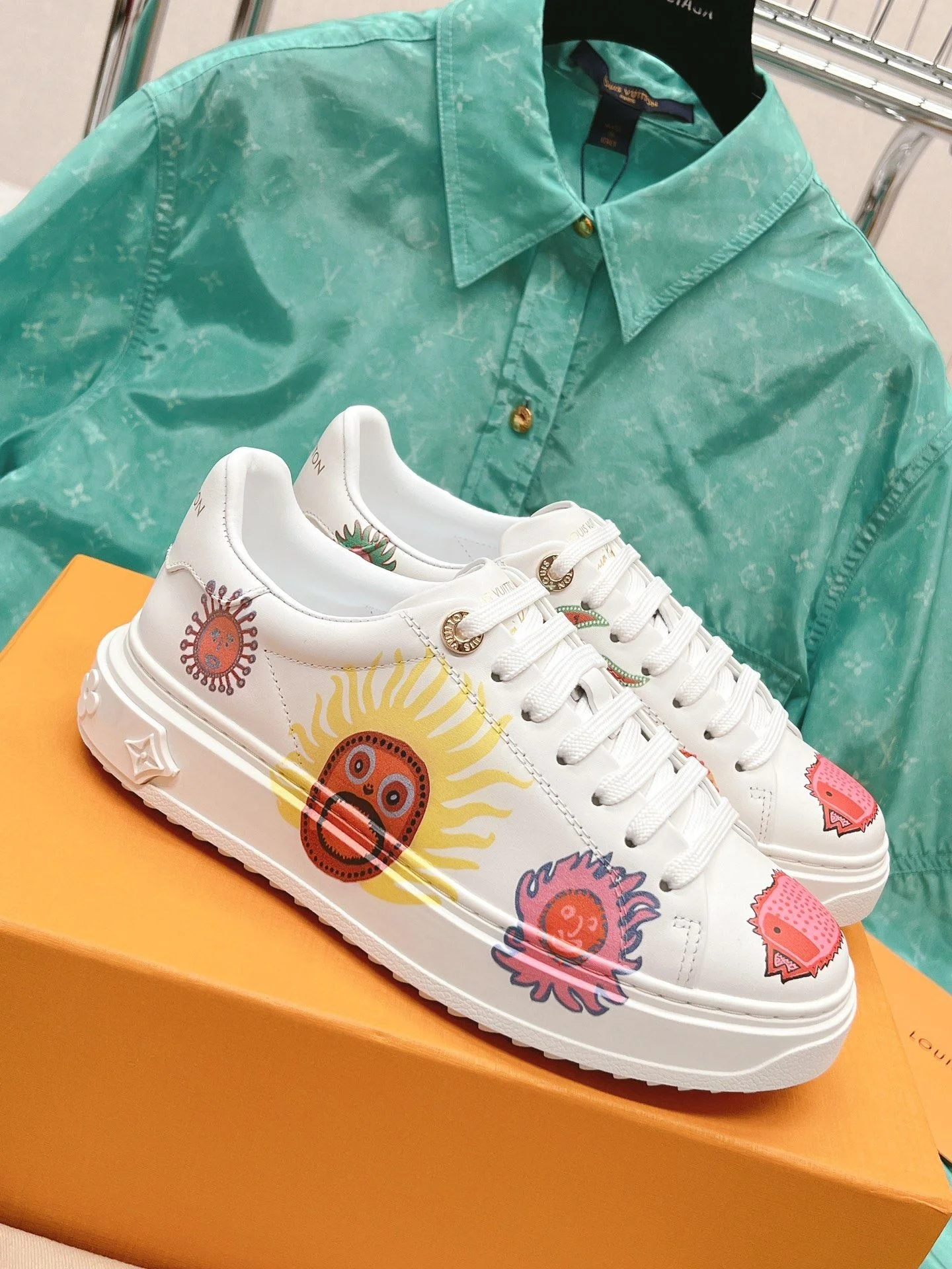Contemporary Louis Vuitton Low Shoes 31627