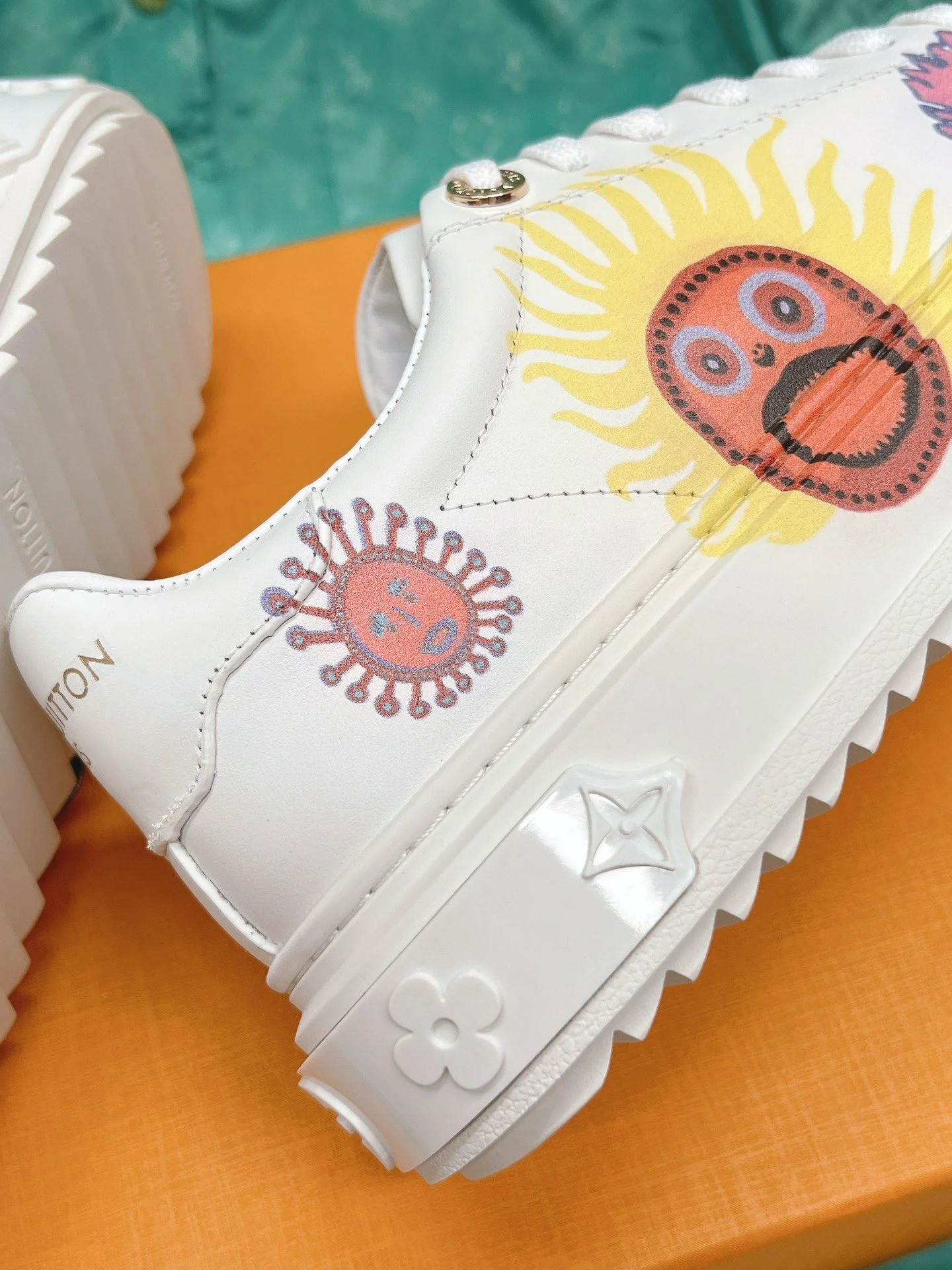 Contemporary Louis Vuitton Low Shoes 31627