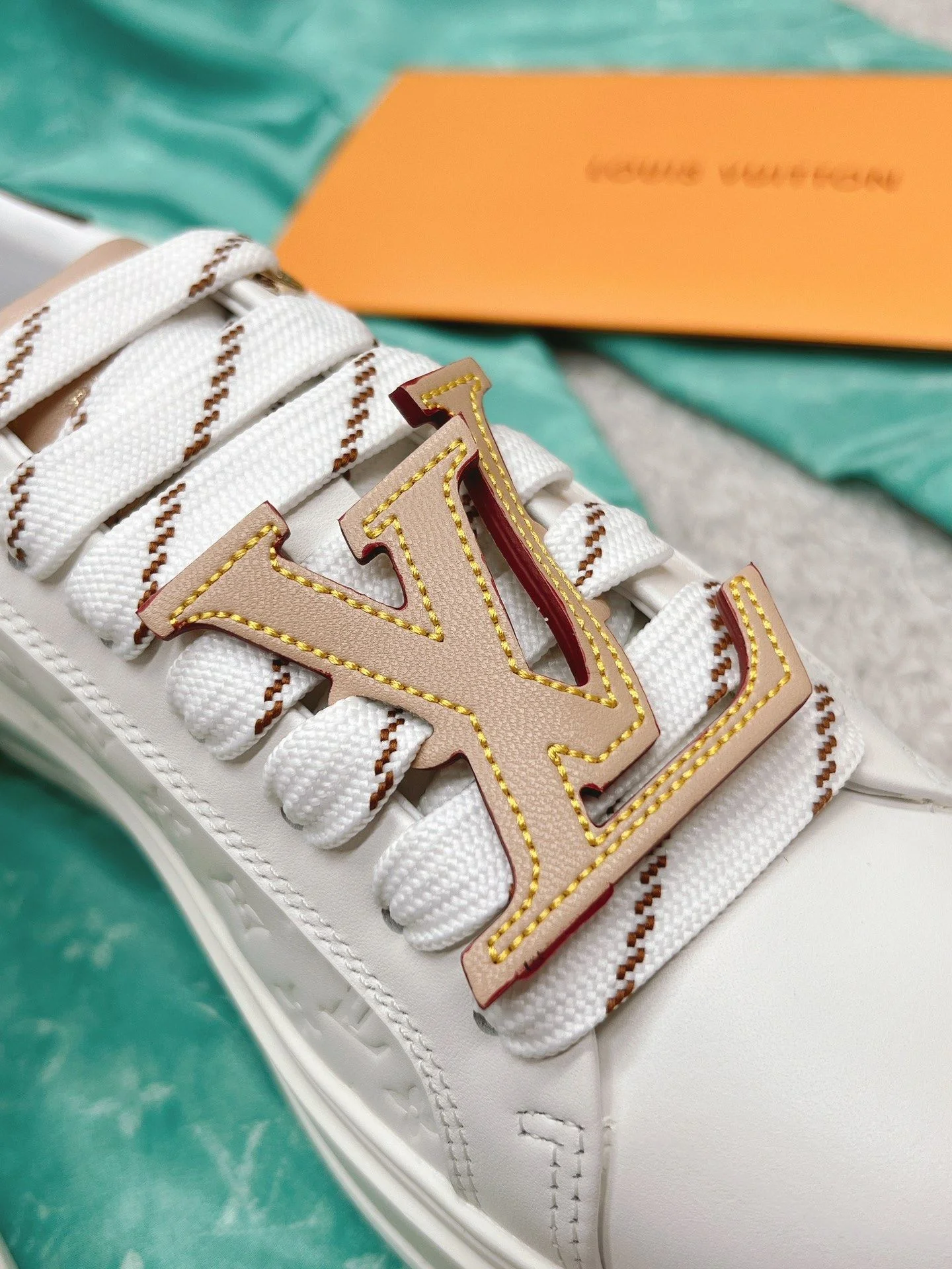 Louis Vuitton Low Shoes Sustainable 31621