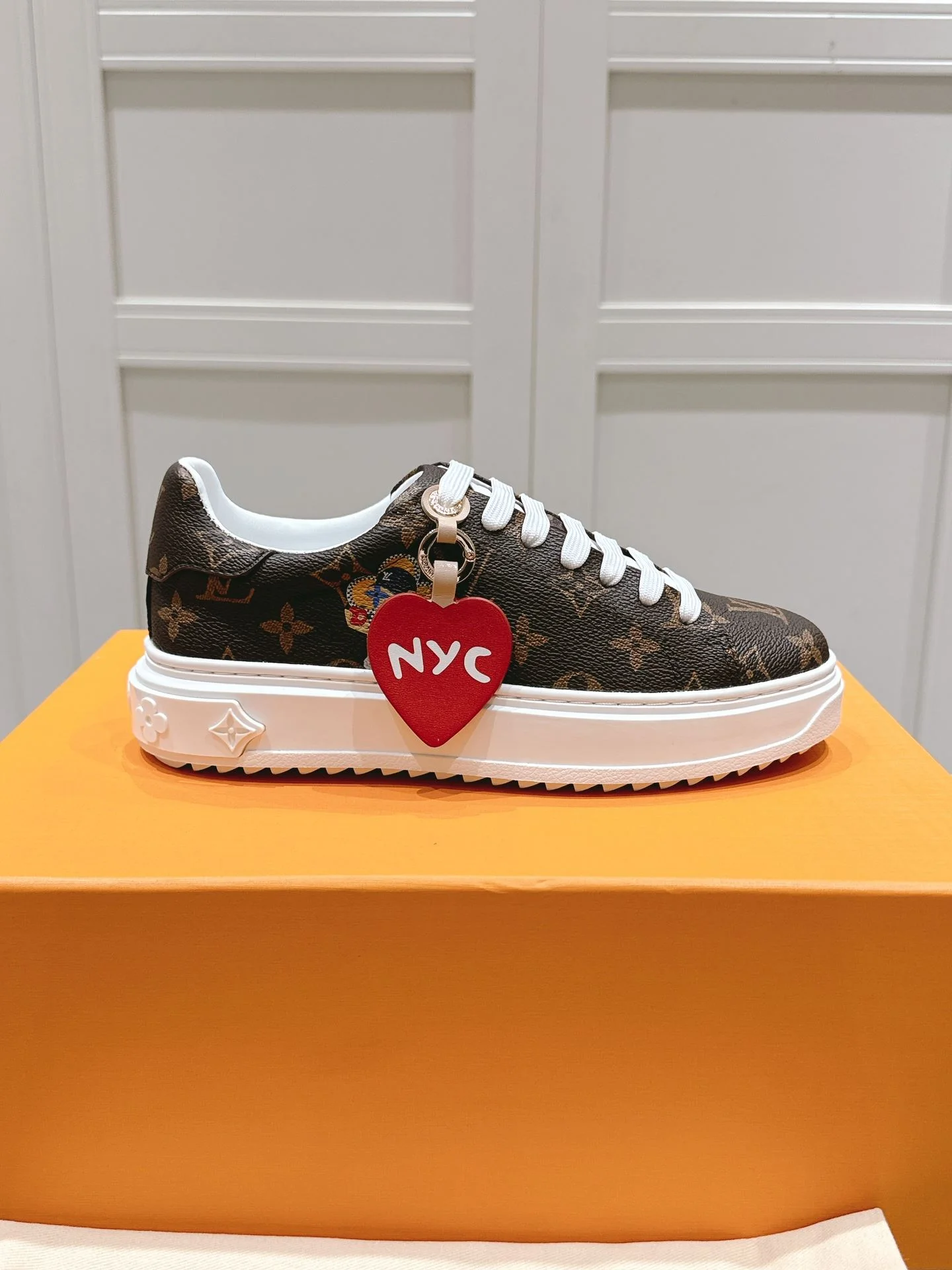 Louis Vuitton Low Shoes SoftTouch 31622