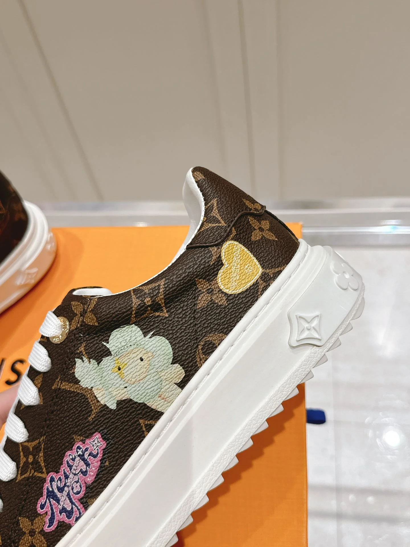 Louis Vuitton Low Shoes SoftTouch 31622