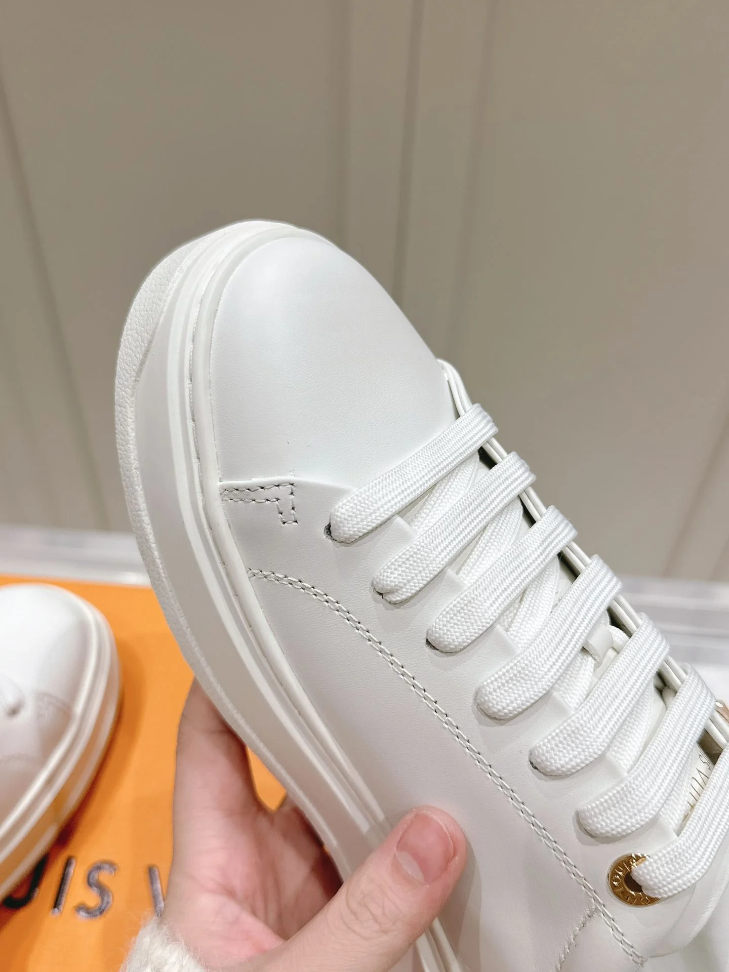 Affordable Louis Vuitton Low Shoes 31625